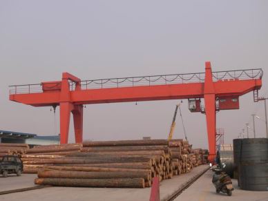 Professional Double-Beam Gantry Crane Manufacturers Uae